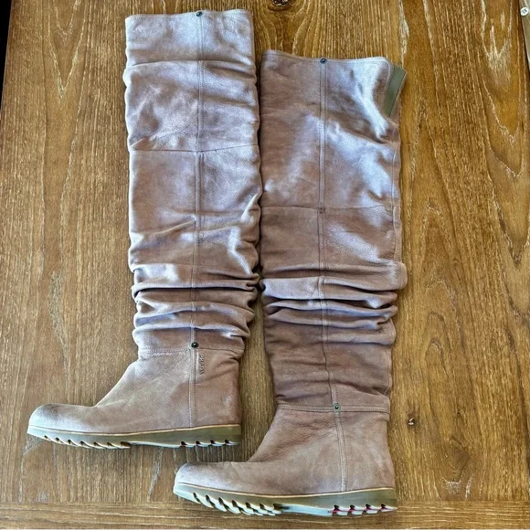 EUC taupe slouchy Prada flat calfskin boots 39 / 8 - Picture 6 of 16